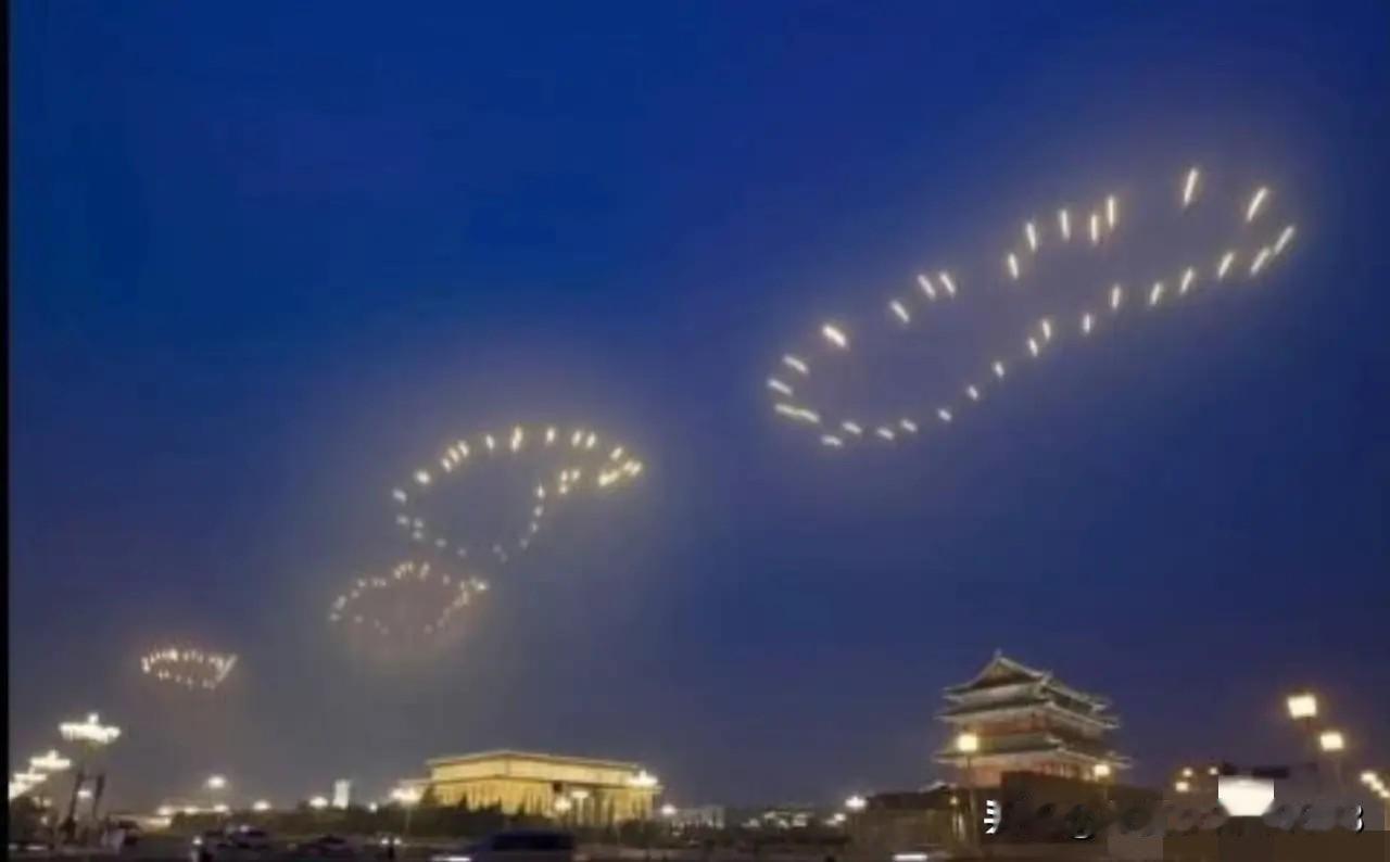 成名于北京奥运会开幕式上的大脚印烟花！
执着于天梯烟花！
毁于西藏的升龙烟花！