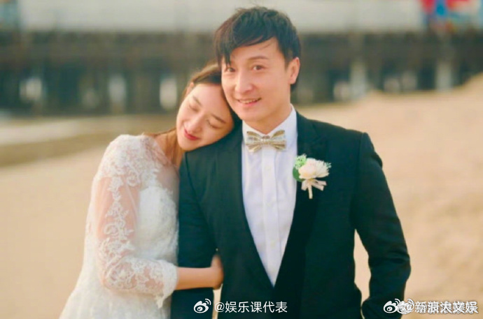 方力申孩子预计12月出生方力申否认奉子成婚 据港媒报道，方力申受访谈到孩子，开心