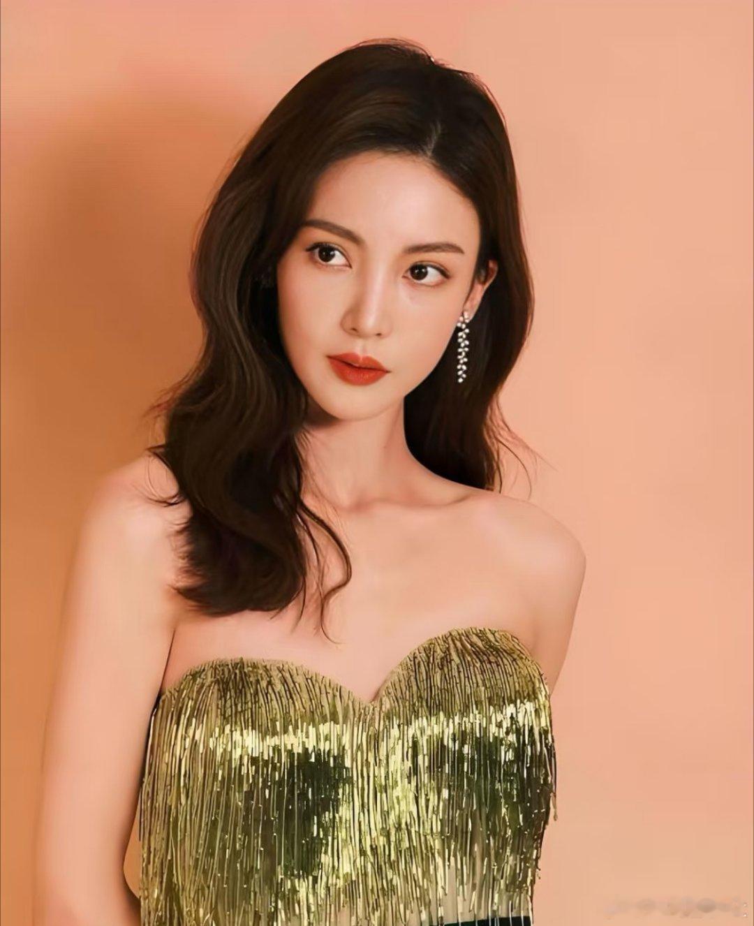 警方通报金晨事件警方对金晨事件进行陈述并表示有关问题还要进一步核查，金晨也发博对