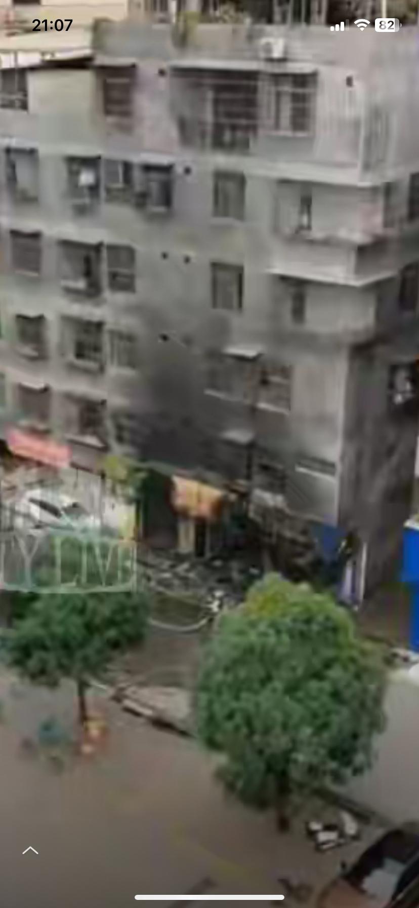 突发！南宁一民宅黑烟冲天，起火源头竟是日常常见物！

4月1日上午，广西南宁西乡