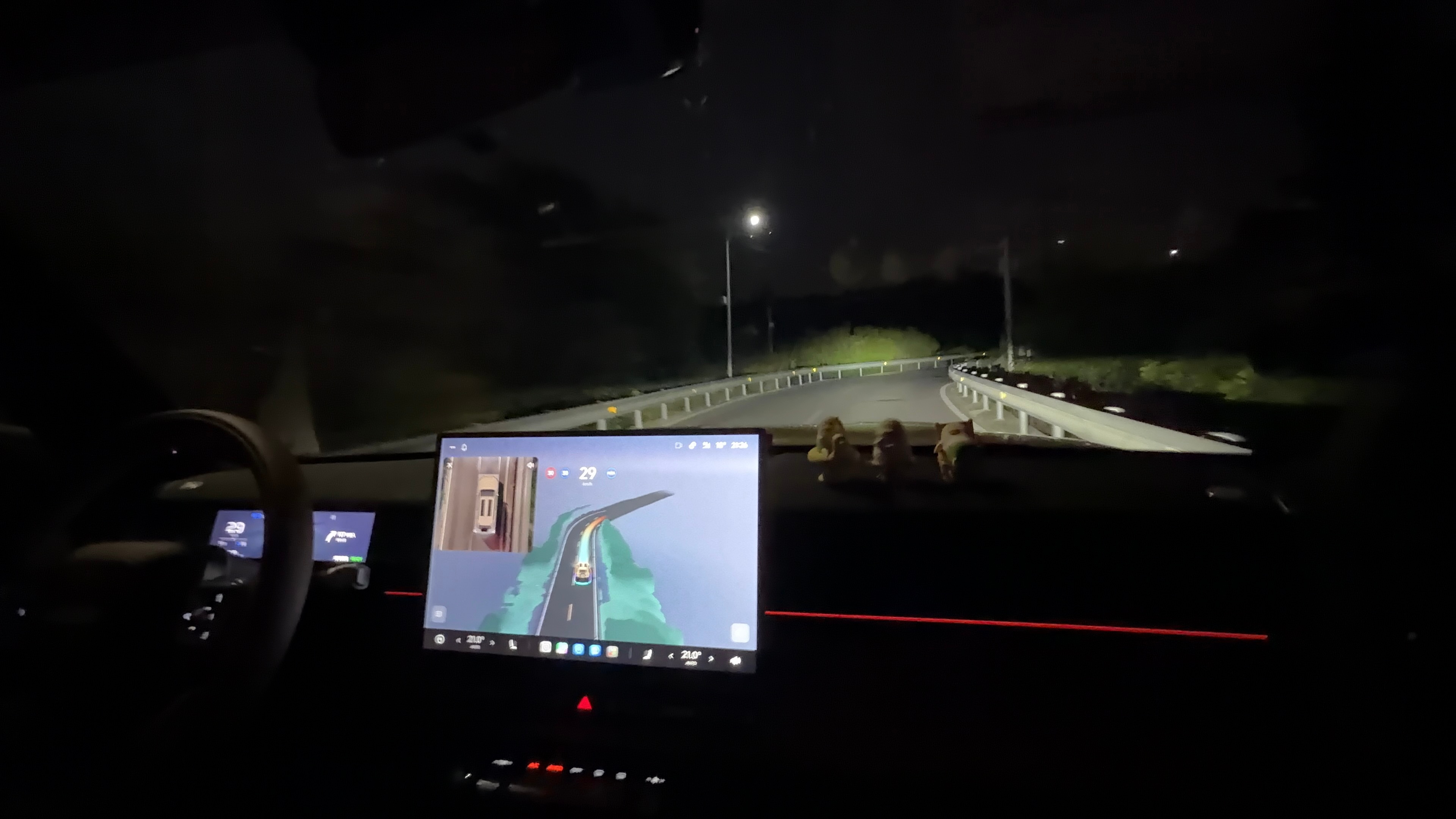 在厦门跑了一下山路推荐的iCARV27 这种大体型的车在地平线HSD 的加持下在