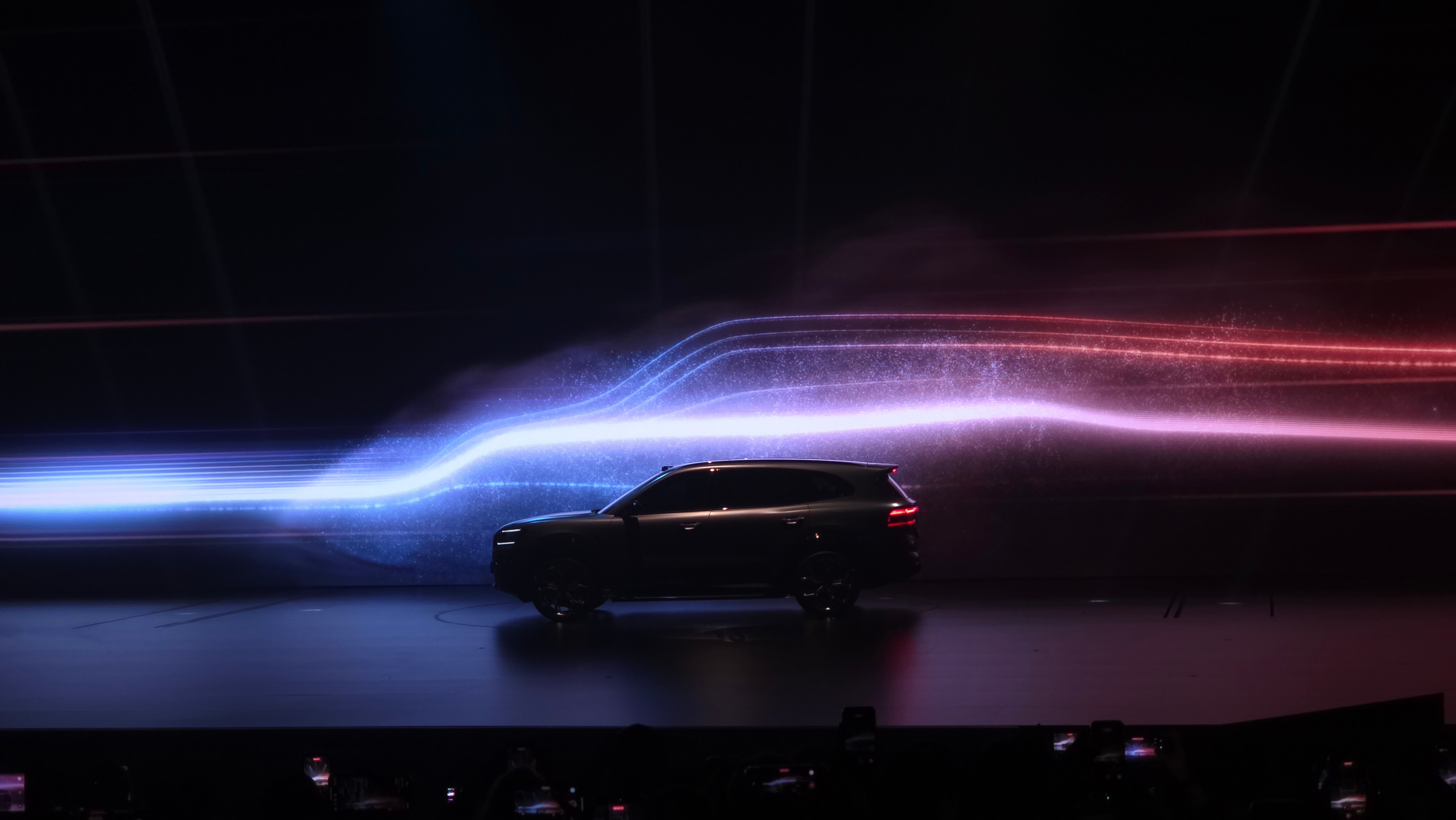 40万问界M8/蔚来ES8/极氪8X你会选？ 