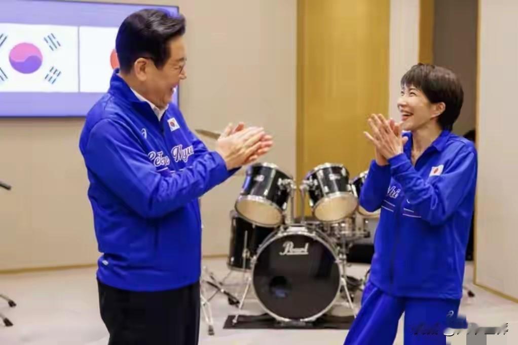 李在明刚结束奈良访日，转身就对华喊话“尽快谈判”，看似左右逢源的外交手腕，实则全