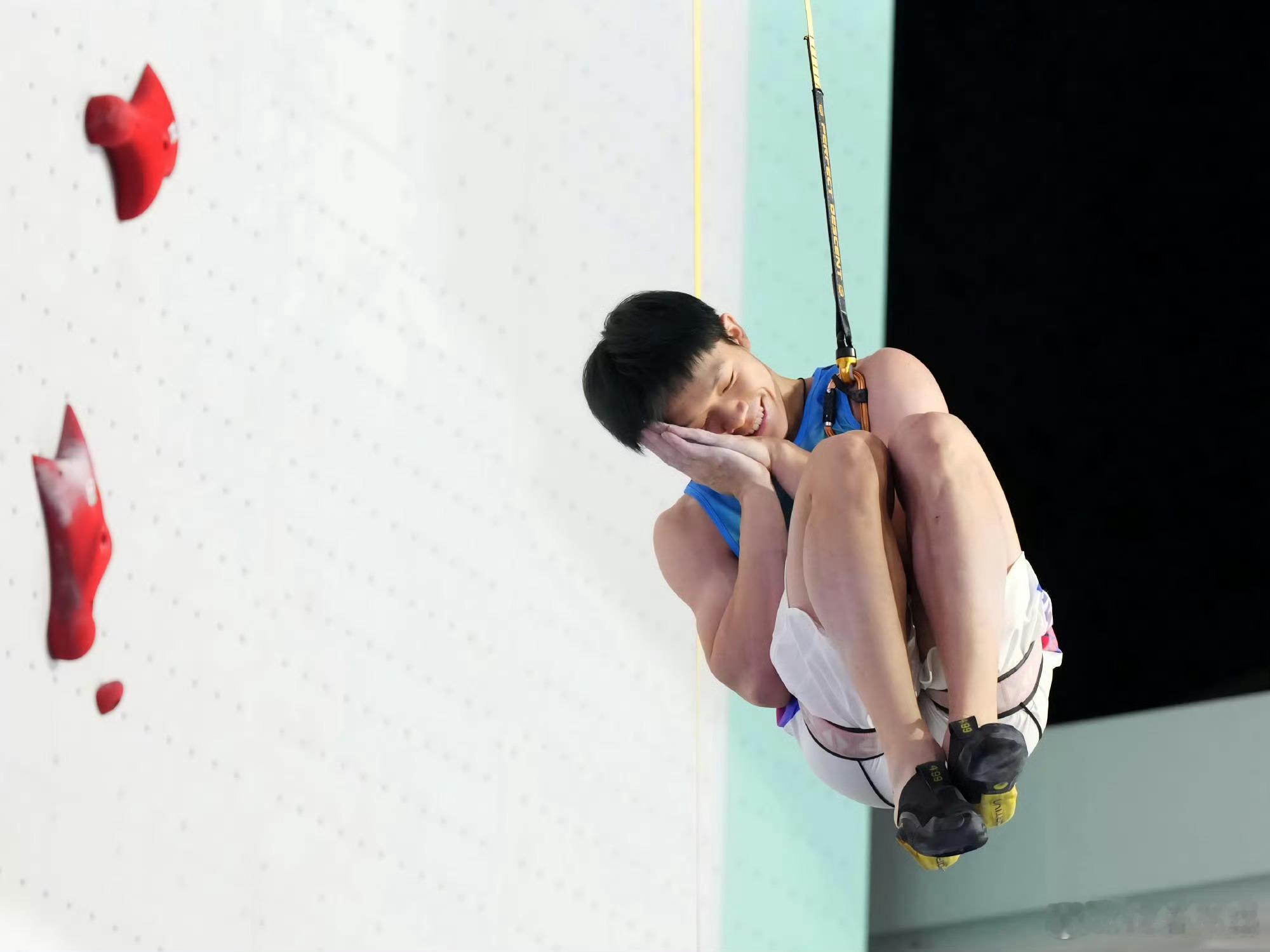 攀岩选手也开始致敬库里了。 