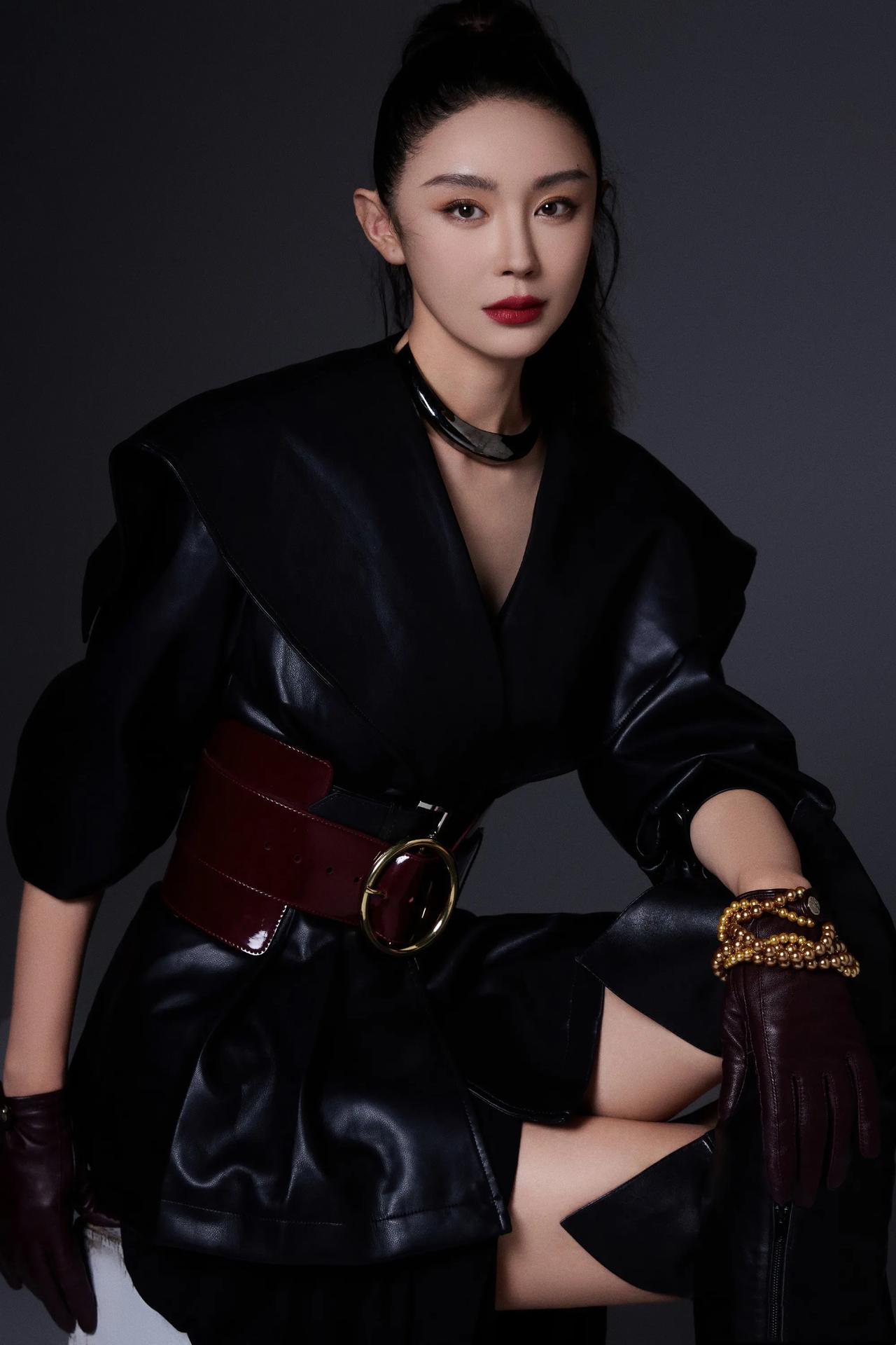 程梓美图分享2程琳背影 程晓玥写真照 程玲  程美女 程梓 程琳背影 程晓玥写真