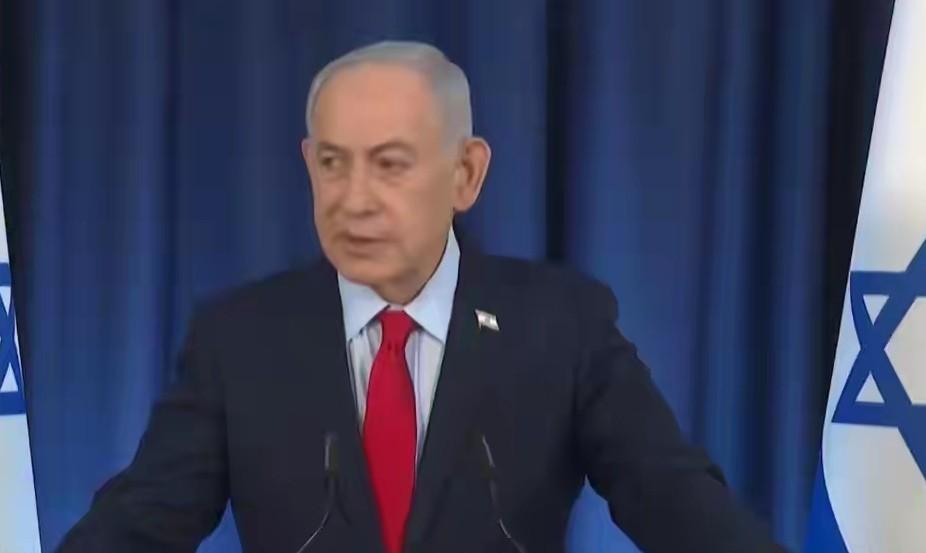 伊朗不再跟美以拉扯、消耗。
直接朝着以色列的核心要害打去，精准击中以色列的海法炼