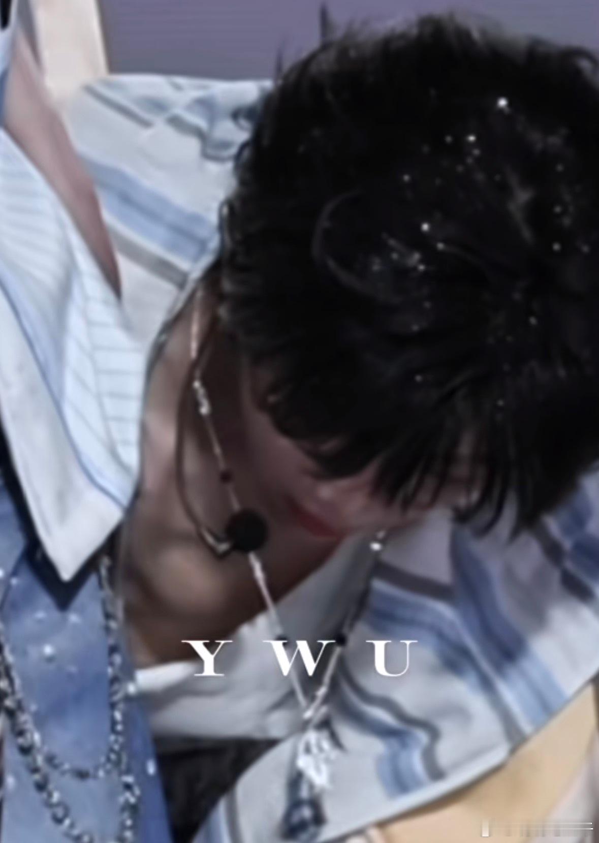 我手直接伸进去摸 ​​​
