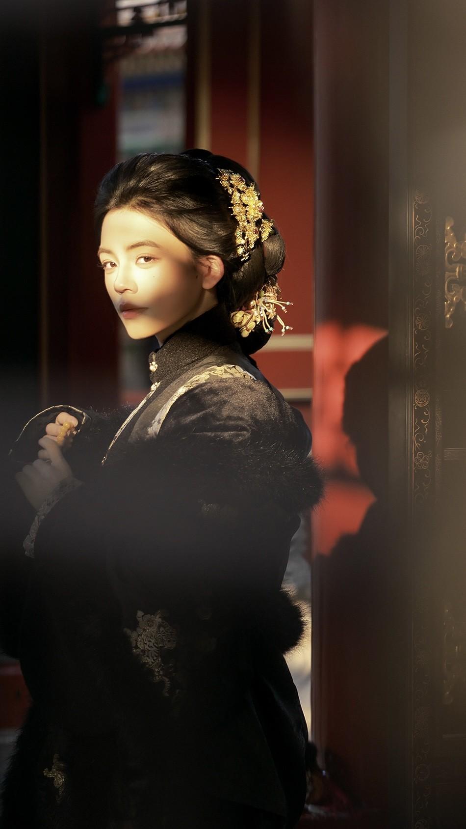 “大明风华”。出镜：金宜然 妆造：穆然