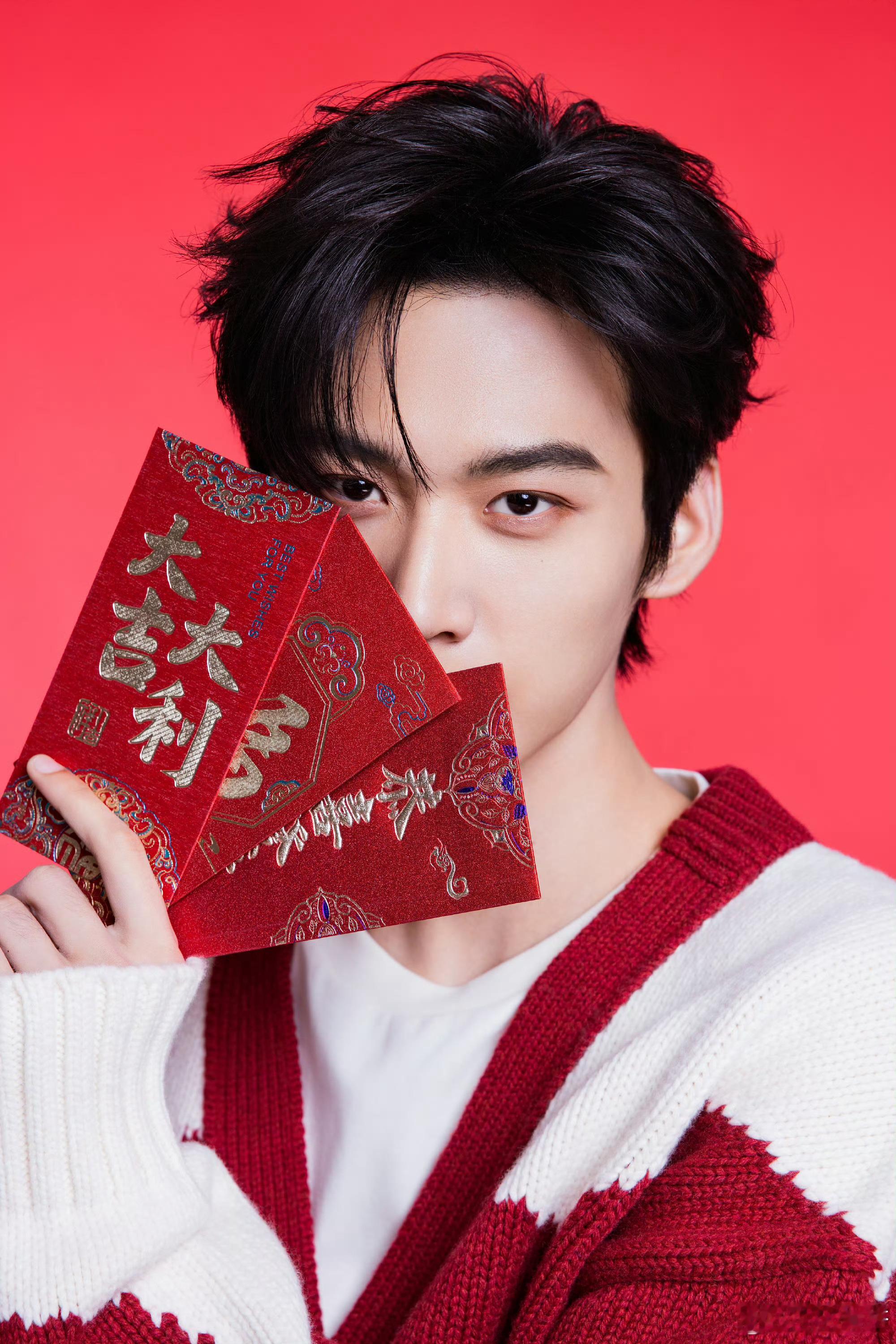 明星初八开工照马年的第一张开工照明星晒新年开工照啦新的一年要继续陪伴娱乐