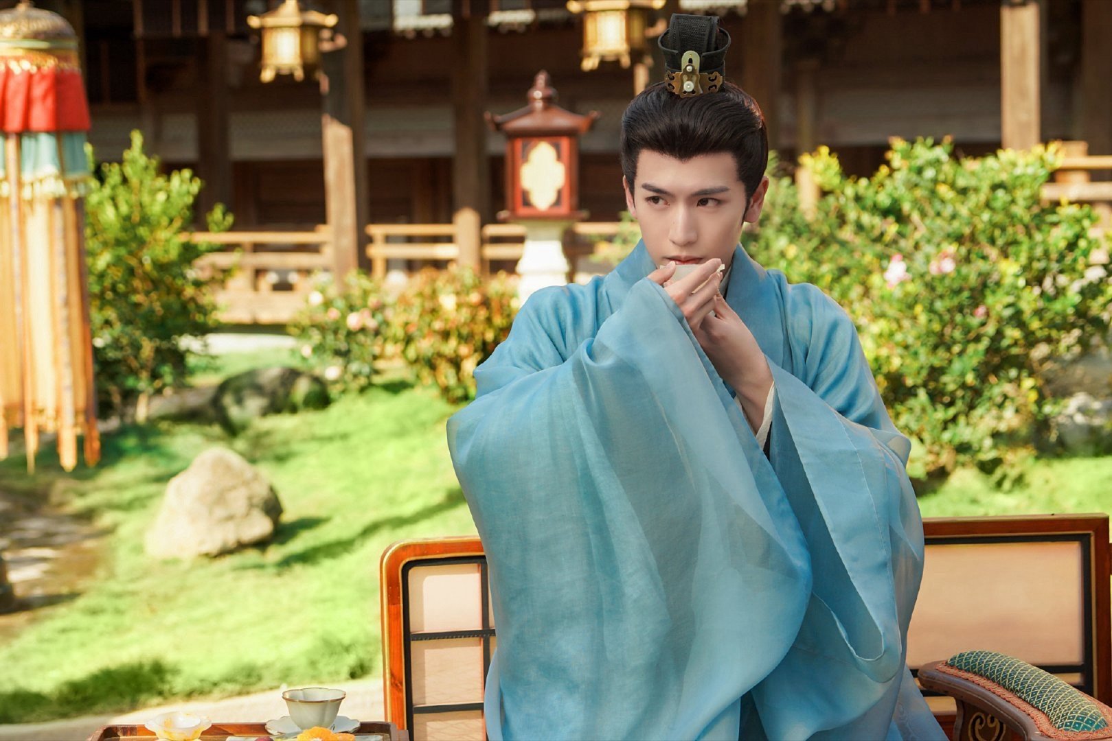 #张凌赫裴文宣嘴欠但不难哄#不得不承认裴文宣的嘴很贱，但是他每次跟李蓉吵完架，都