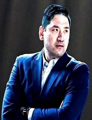 钟诚，去NBL了。
他在CBA当教练，球队配置摆在那，赢球算惊喜，输球却要他这“