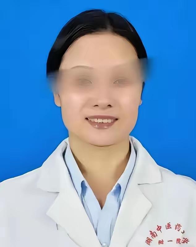 六千多万公款不翼而飞，惊不惊悚？这惊天窟窿绝非一日之寒。
把黑手伸向科室账目，胆