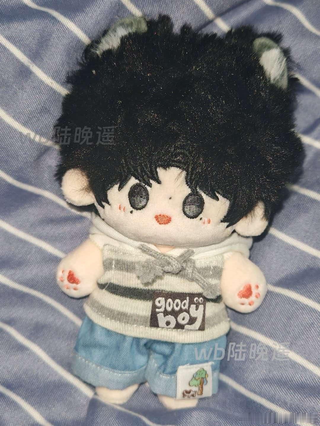 刘宇宁周边中转站[超话] 收这个崽有人出吗？[泪奔][泪奔][泪奔] ​​​