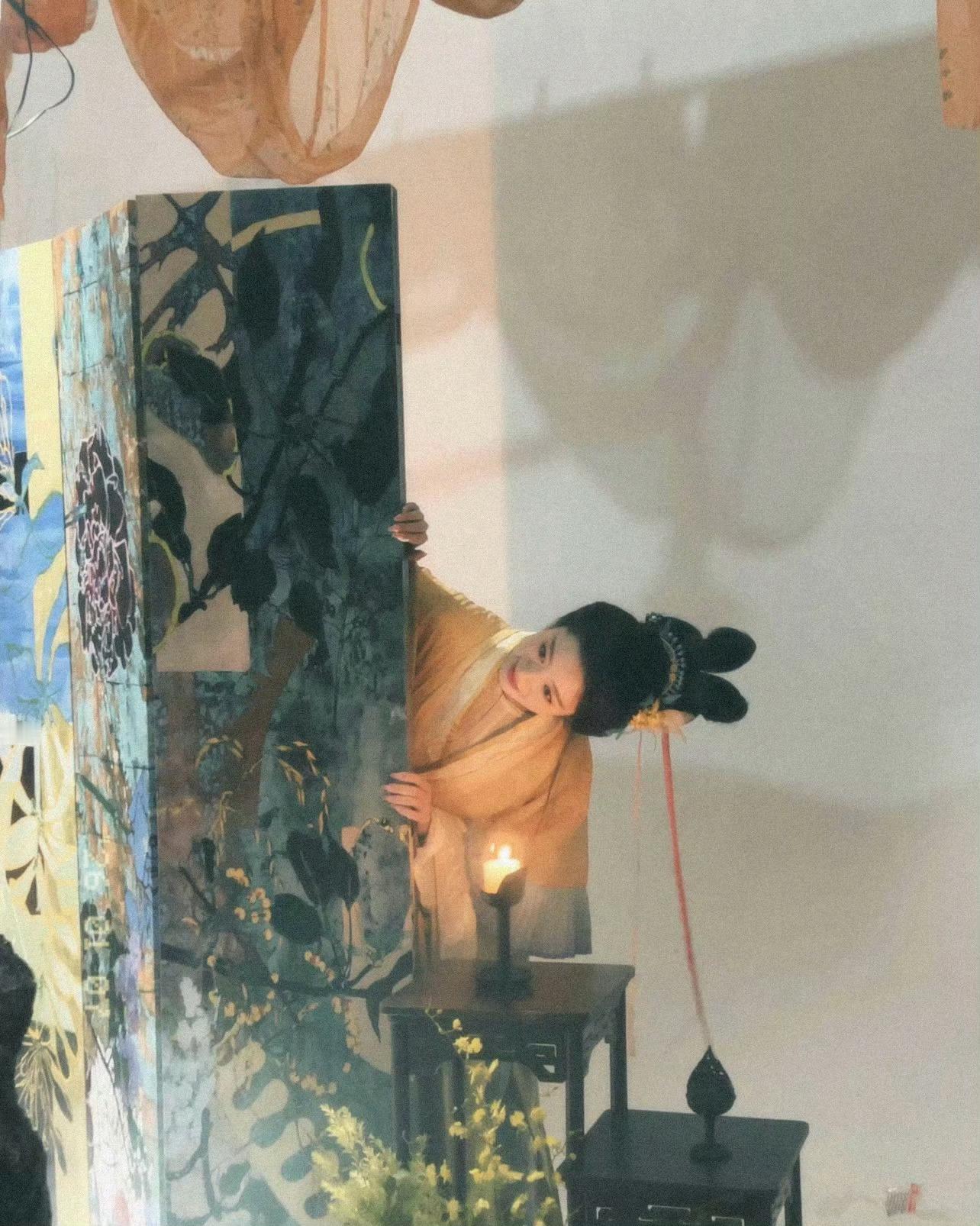 太萌哦 探出小脑袋 