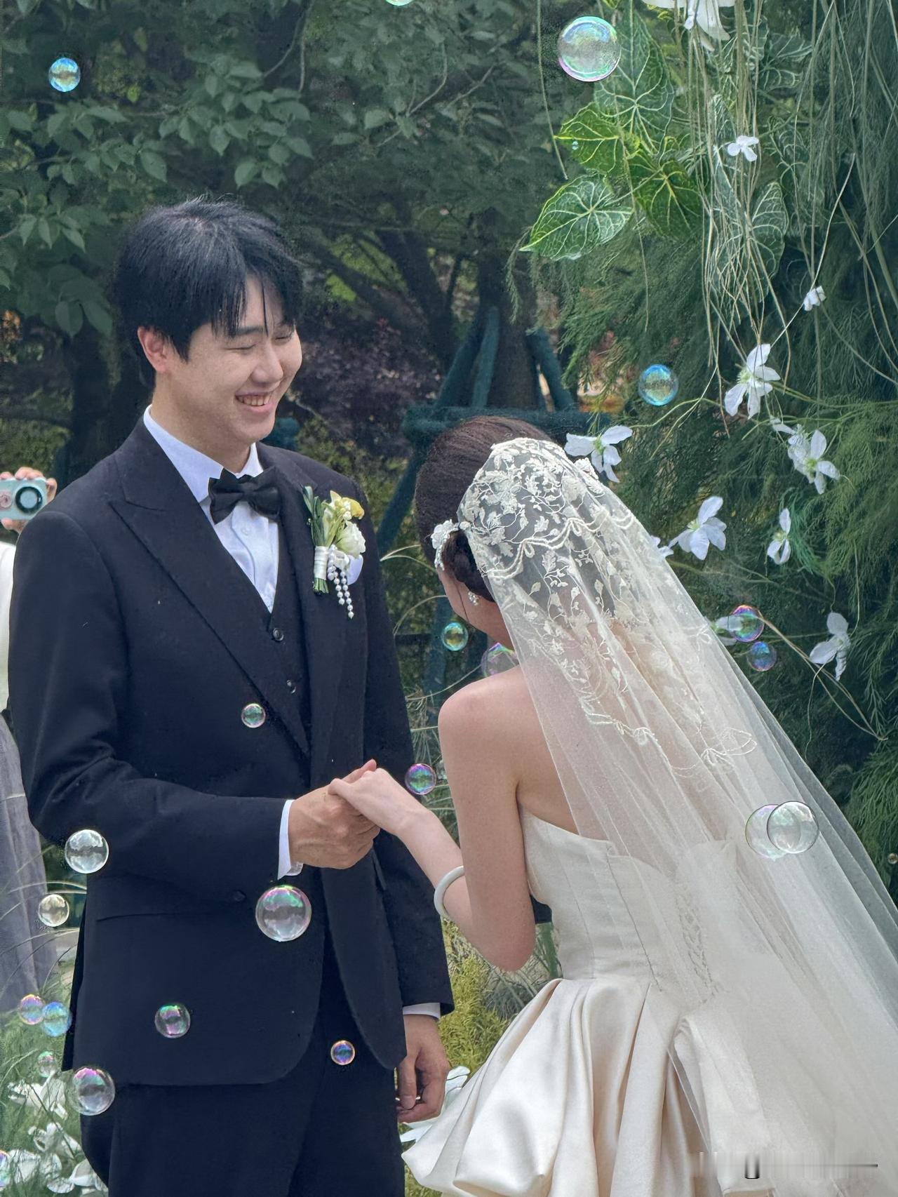 梦幻泡泡中的浪漫婚礼💍💕