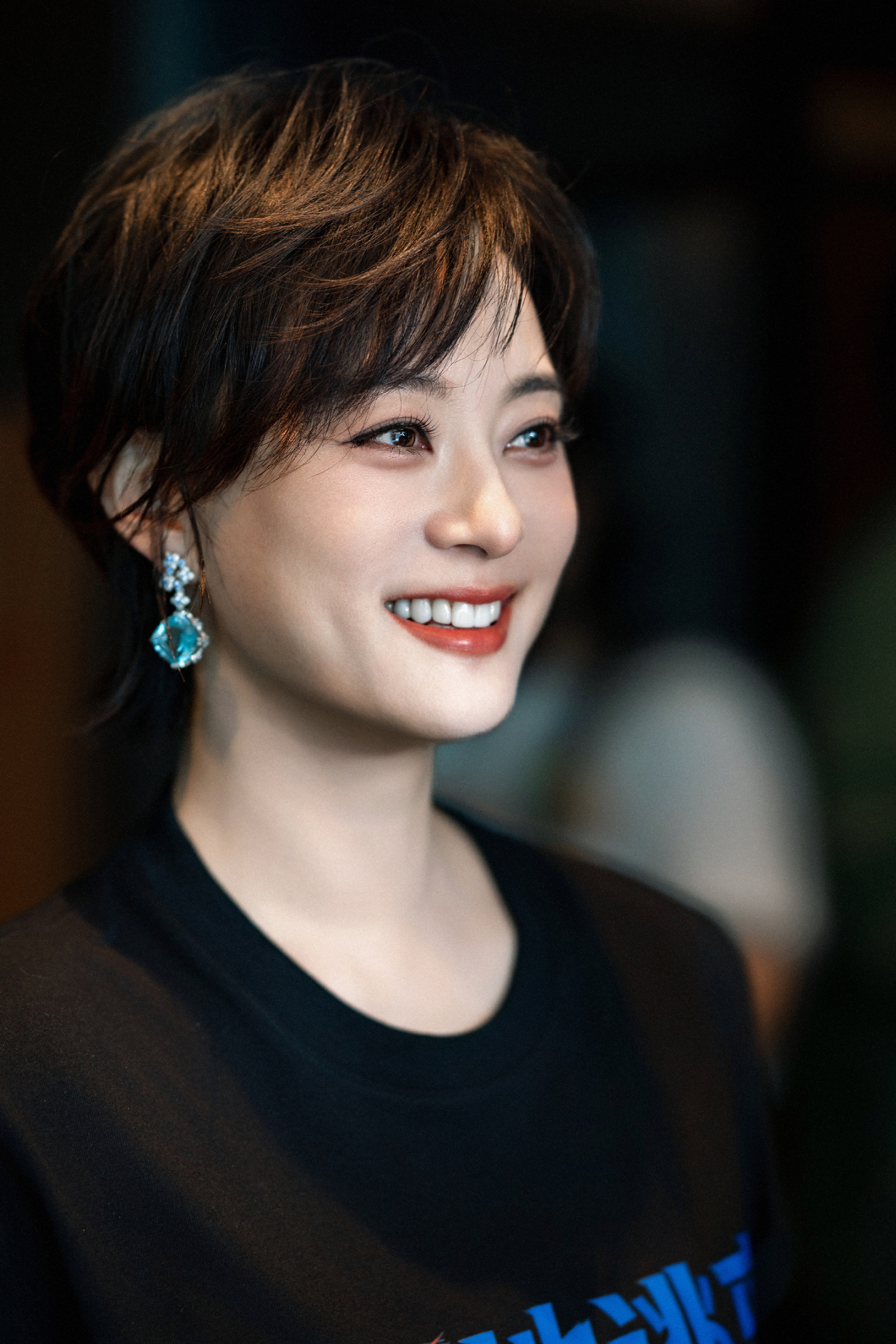 孙俪美回甄嬛时期 近期真的美貌大爆发，最重要的发型不拖后腿，妆容恰当且不穿奇怪的