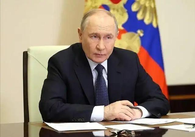 普京要干大事了！作为执掌俄罗斯政权近30年的政治强人，普京决定重拾前苏联领导人斯