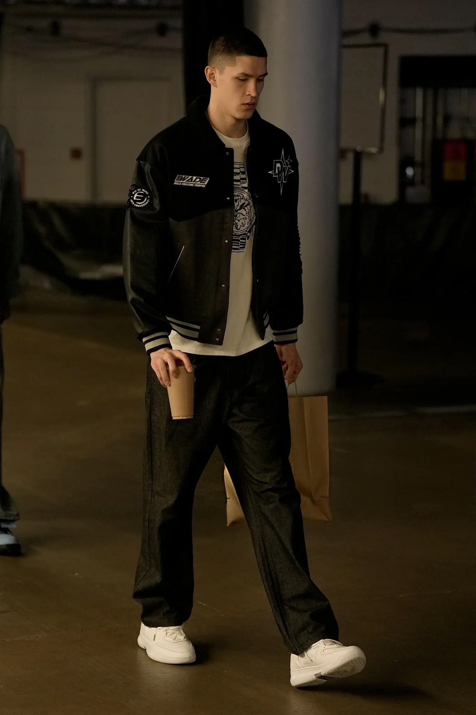 叶戈尔·杰明 · 李宁 韦德之道1 / 韦德之道12 Lux 宣告登场29分钟 