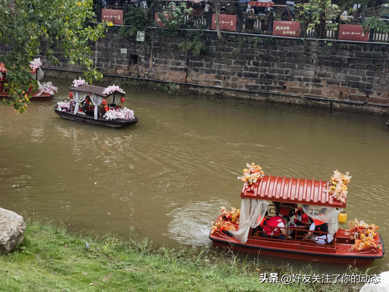 繁制困民，简则生息
 
翻看千年史书，常会生出一重感慨：一个时代走向沉落之时，往