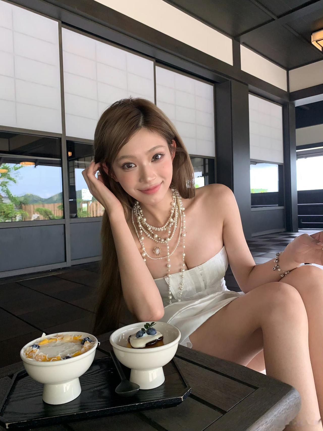 瑶妹真香[飞吻]
钟晨瑶