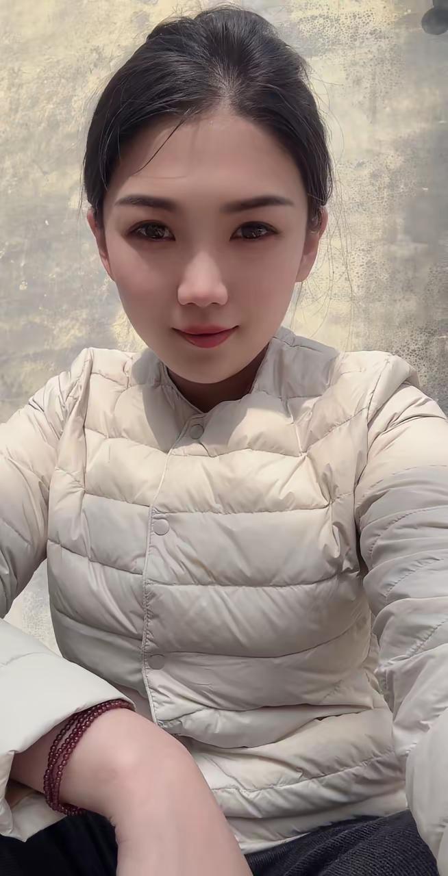 是好是坏，这一年都接近尾声了，挣多挣少，都不要责怪自己，只要你我平安喜乐就好