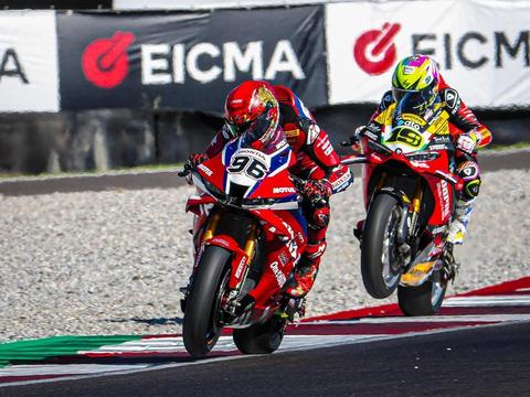 葡萄牙站回顾，波尔蒂芒从来不缺极限缠斗！
回看往年 WSBK 葡萄牙站，波尔蒂芒