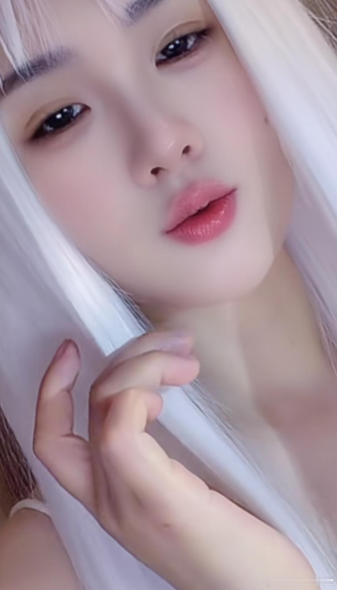 洋洋高锐“心语绵绵”◎花……吗◎无言的无言怎么又是她◎月亮……还在窗外◎睁眼细瞧