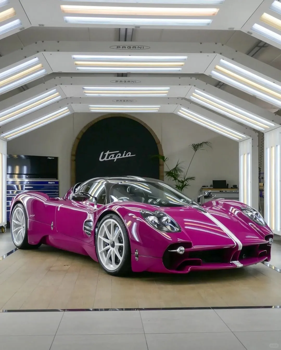 Pagani Utopia