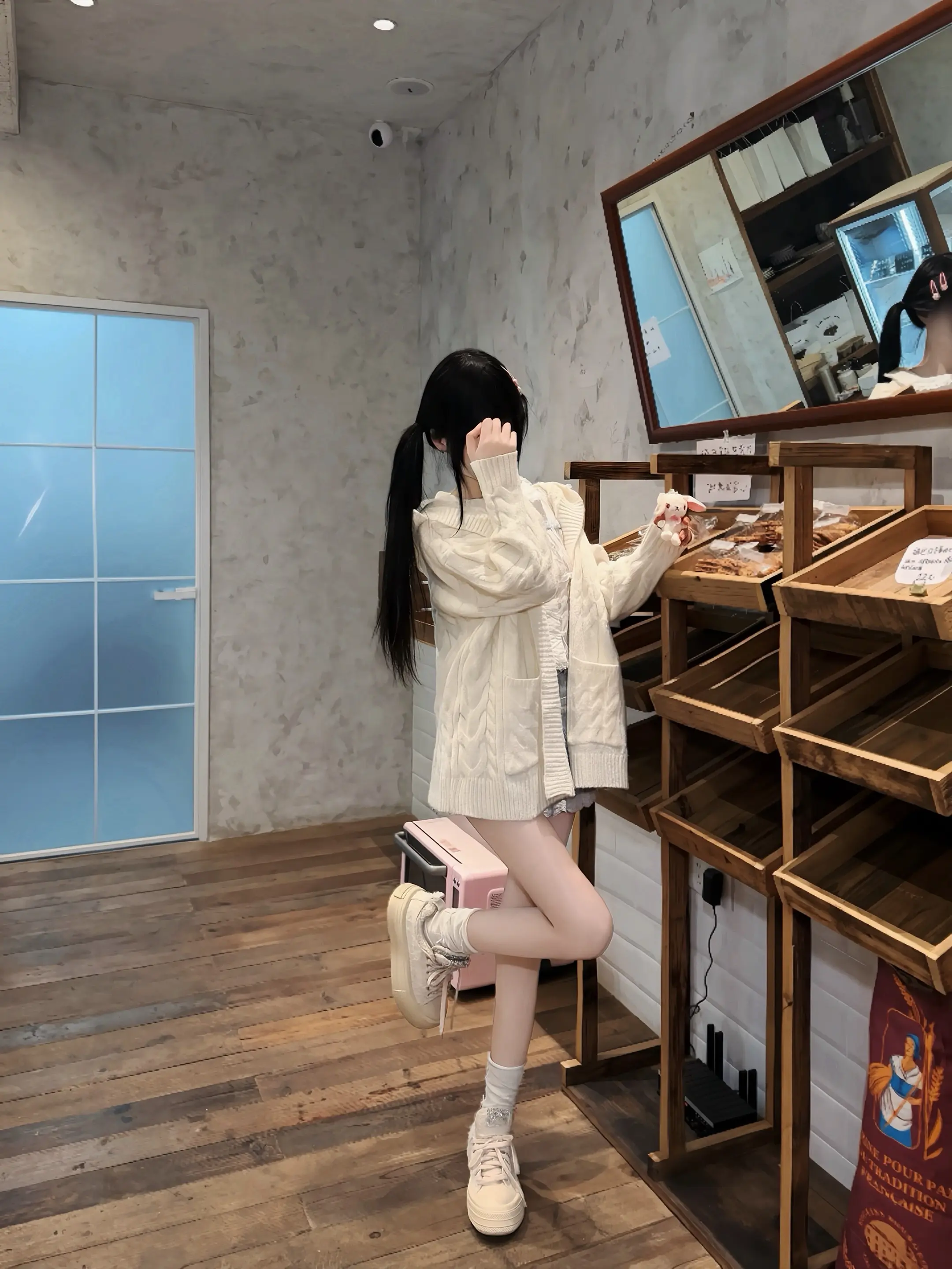 ៸៸⬮ ω ⬮៸៸。