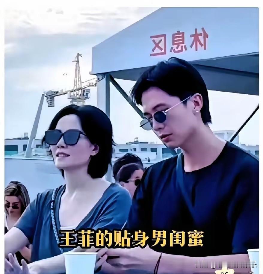 没想到Ryan才38岁，他是王菲的粉丝，也是自由摄影师，长期给王菲拎包买水安排行