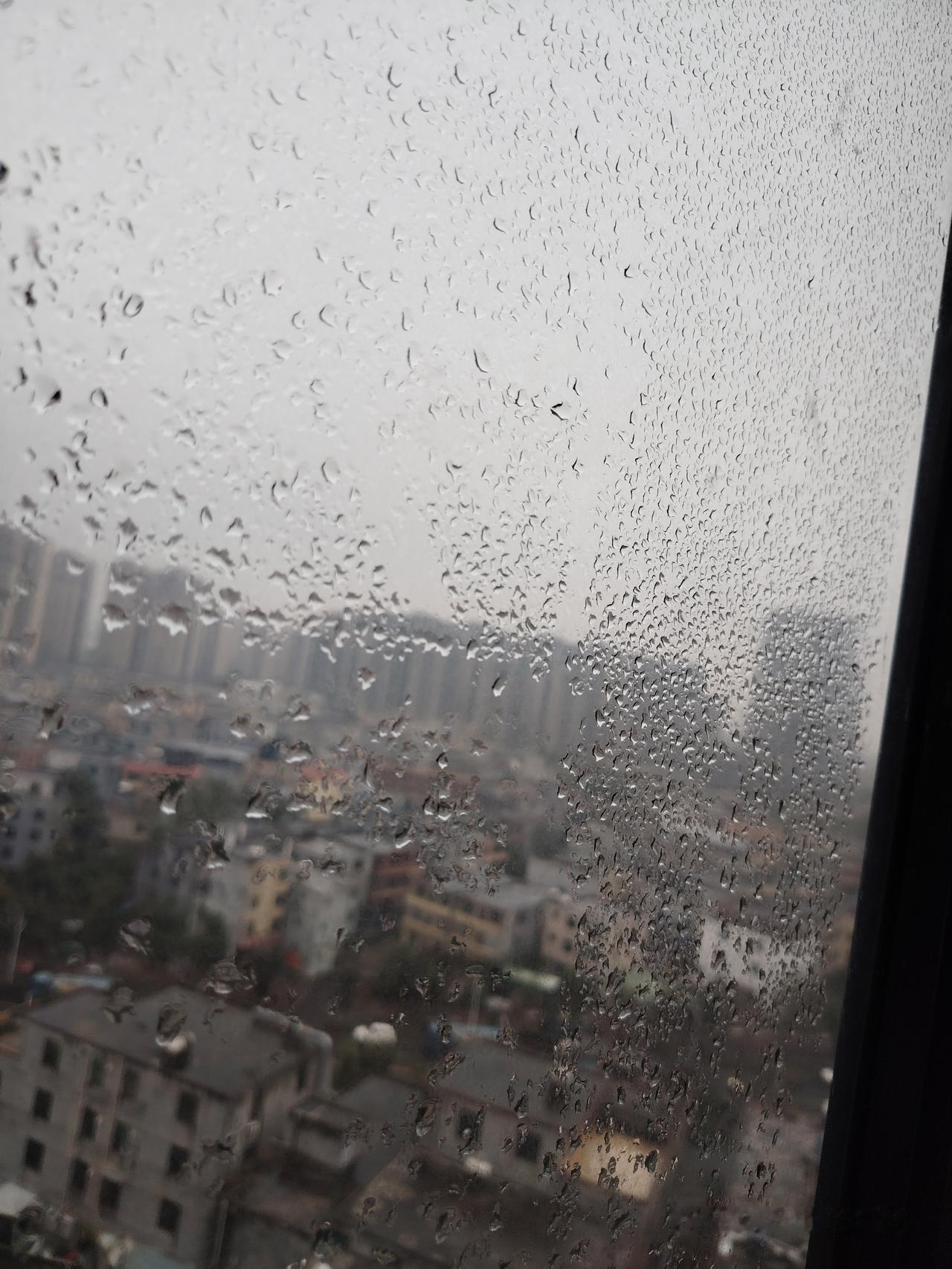 晒图笔记大赛今天下雨，