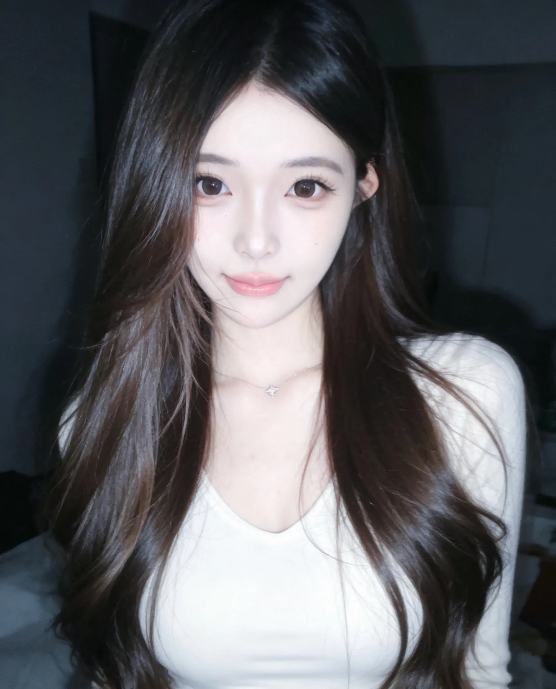 女孩你别太天真 没人会爱上纯粹的你 每个人都在衡量你的价值