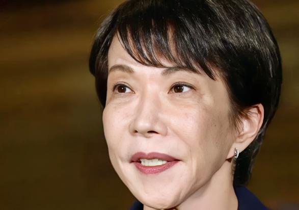 认了，日本承认中国强大

日本最新的防卫白皮书，用了一个词：“认了”。它承认，中