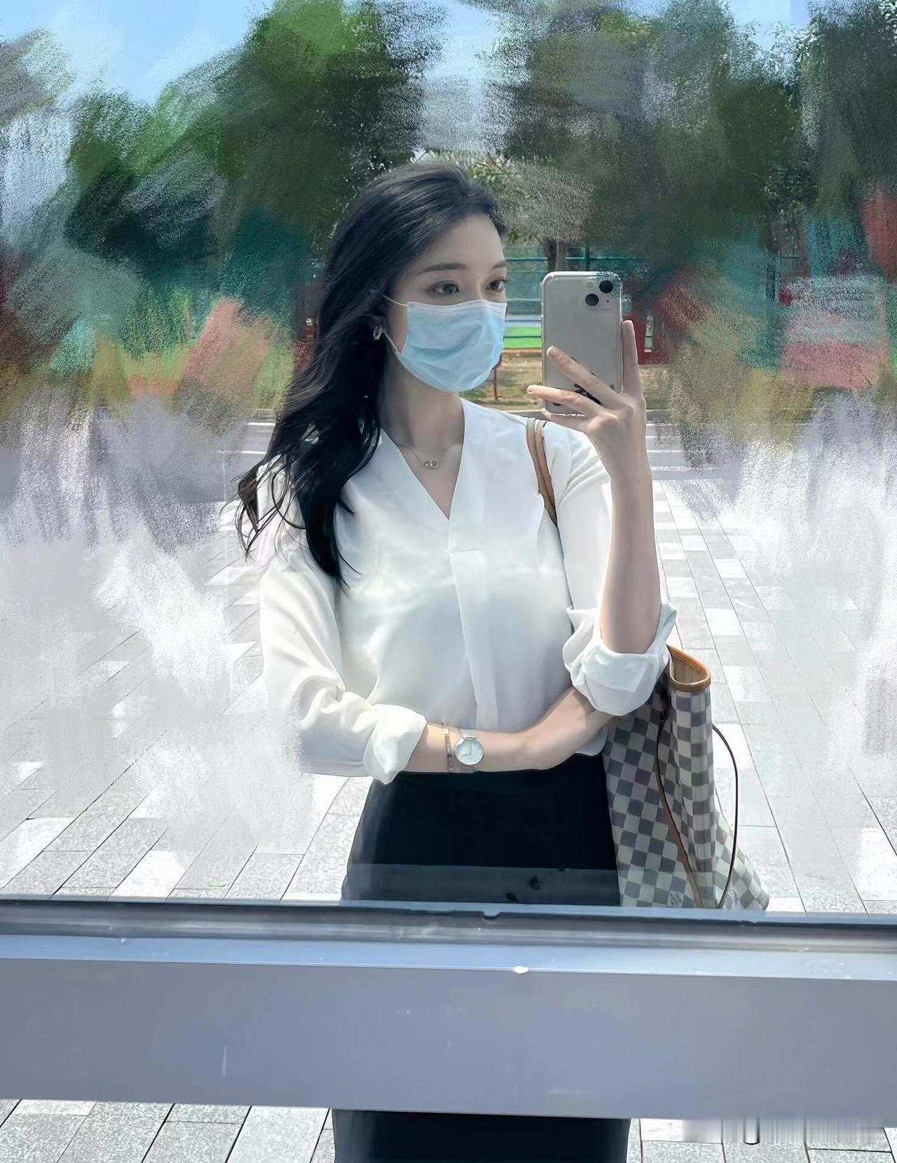前台工资3500元，30岁的宝妈应聘只要2000元，但提出一个条件，老板却坚持不