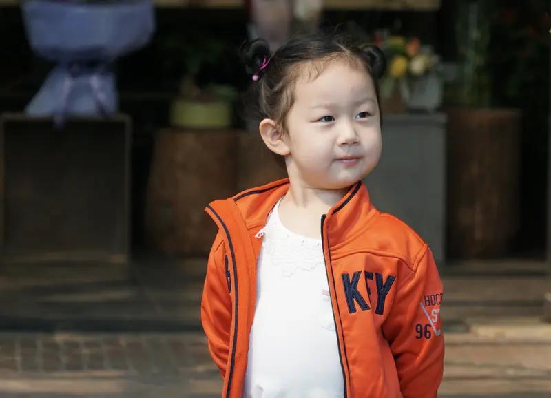 台湾网红“馆长”到北京，被沈阳老铁（这里可能是表述有误，应该是北京的汪小菲等）温