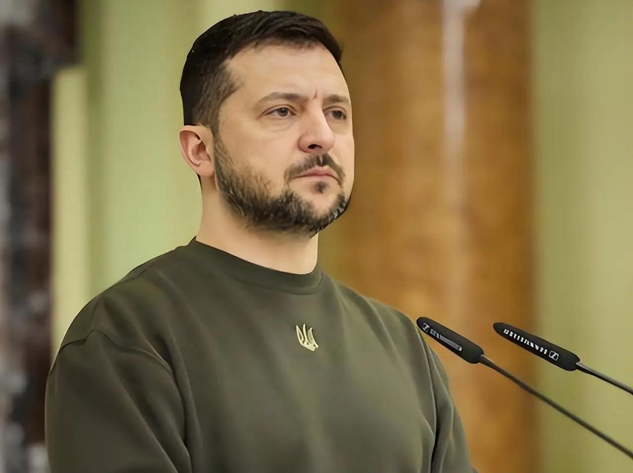 乌军依旧在坚守红军城，俄军多次进攻未取得突破。据俄罗斯媒体报道，泽连斯基表示，“