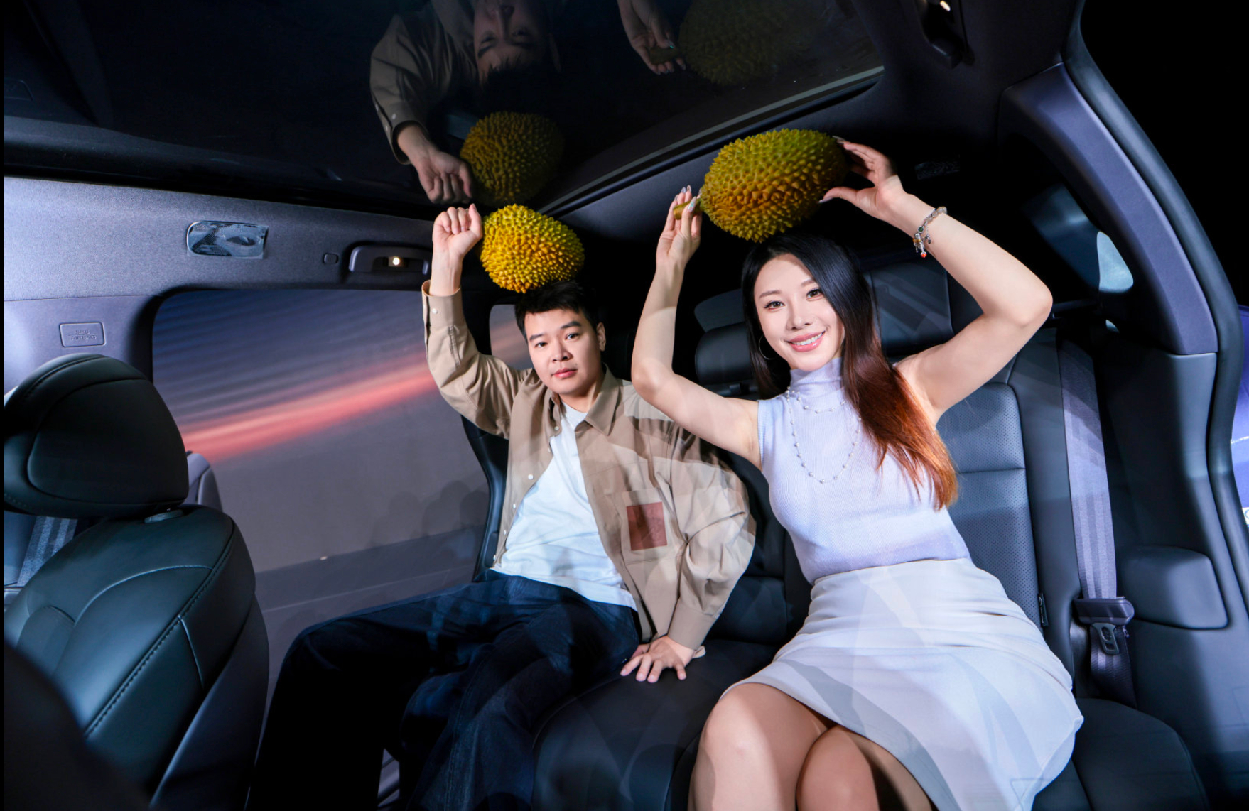 NX8顶流空间百试可乐 谁说大空间只能“看”不能“玩”？这次日产NX8直接把车变