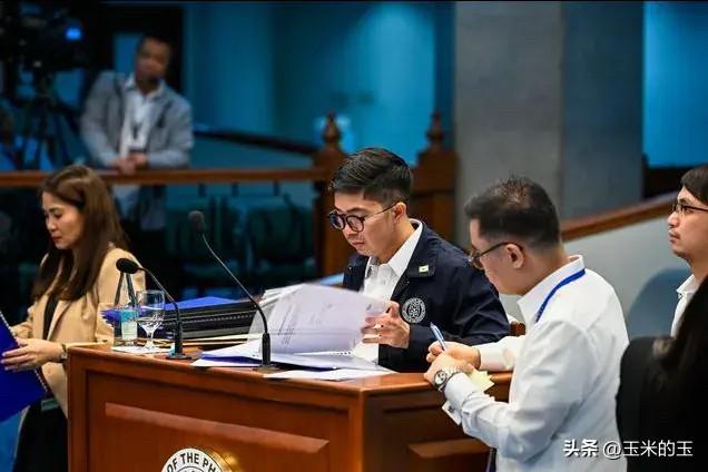 周一，在菲律宾参议院弹劾审理中，出示了一张"收款确认单"，显示副总统办公室曾向一