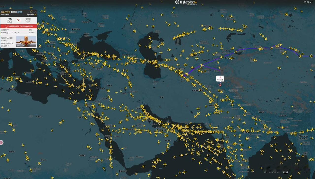 亲伊朗的伊拉克媒体 NAYA 通讯社（Nayaforiraq）整晚上都在报告伊拉