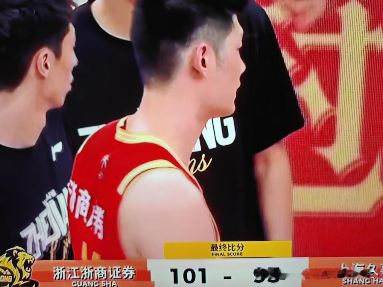 运动员的精神力量确实是不可估量的，CBA总决赛第四场，0比3落后的浙江浙商证券男