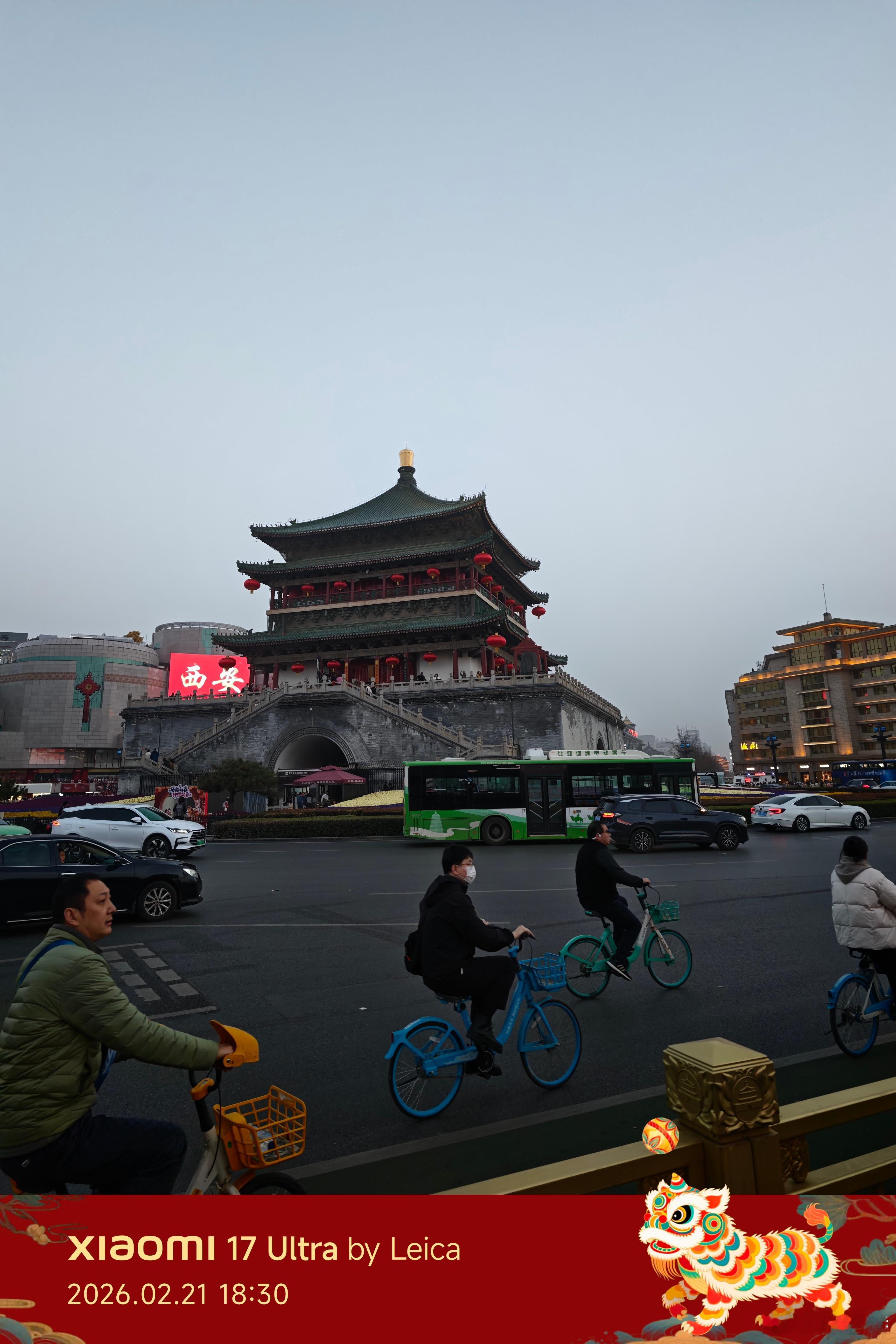 大年初五送财神……我在西安，你在哪？ 西安旅行付卷卷 西安·西安钟楼
