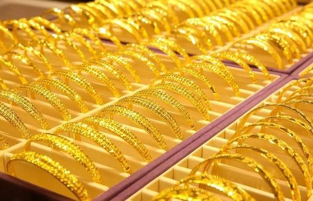 周大福回应产品又涨价【周大福金饰又涨价原因】近日，市场传出周大福一口价金饰涨价消