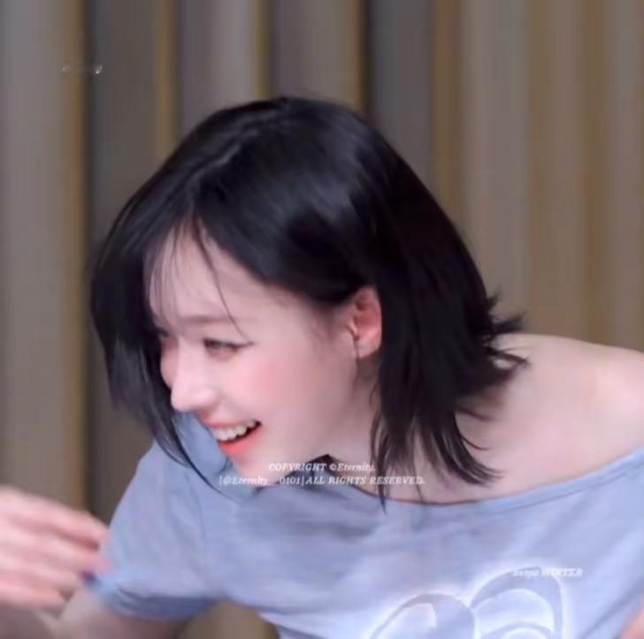 姐姐的笑治愈我好久