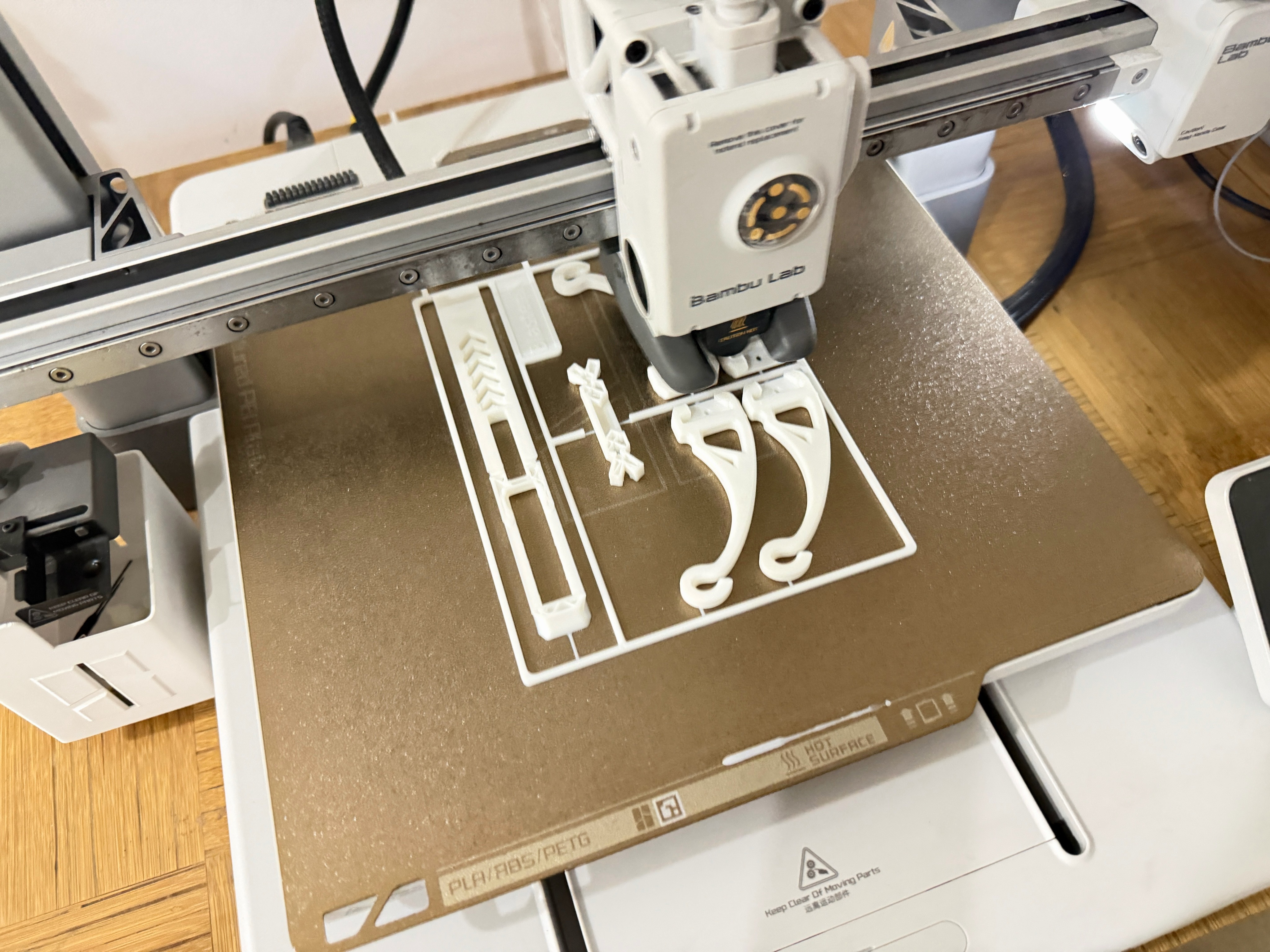 最好的玩具，是可以造玩具的玩具！又在给娃儿打玩具！ 