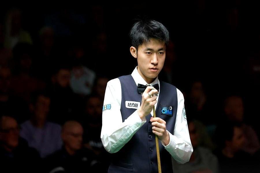 斯诺克资格赛，简直就是个绞肉机。
中国小将常冰玉，一杆清台，轰出满分147。这是