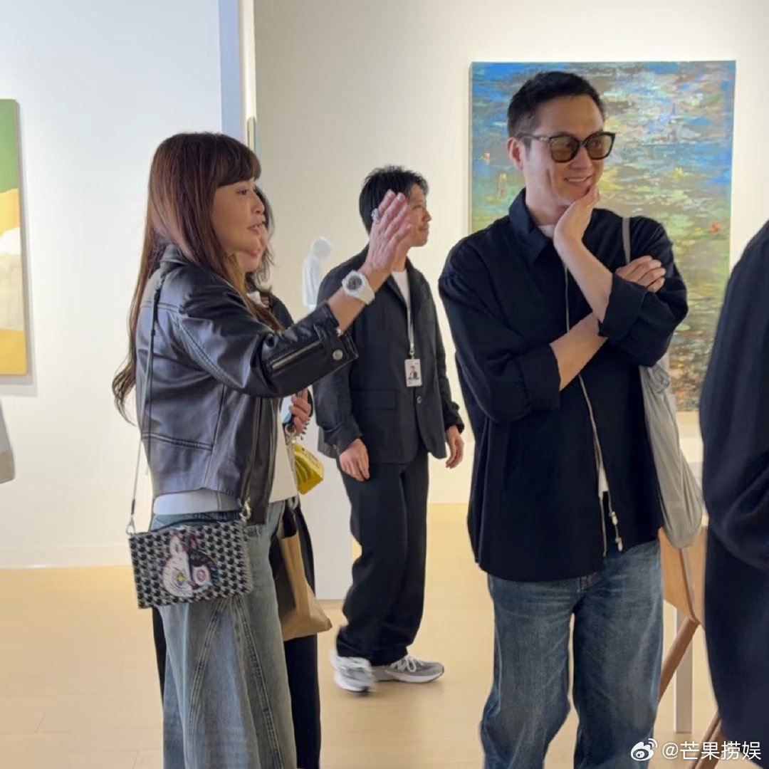 张智霖54岁状态这个状态真的没得挑！54岁这样的精神状态太好了，而且这样的体态太