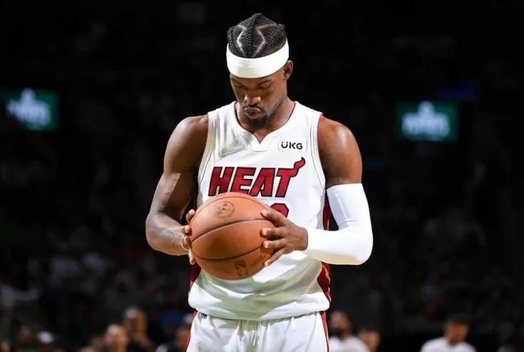 巴特勒砍下47分9篮板8助攻4抢断，全场出战45分钟56秒，带领热火客场艰难取胜