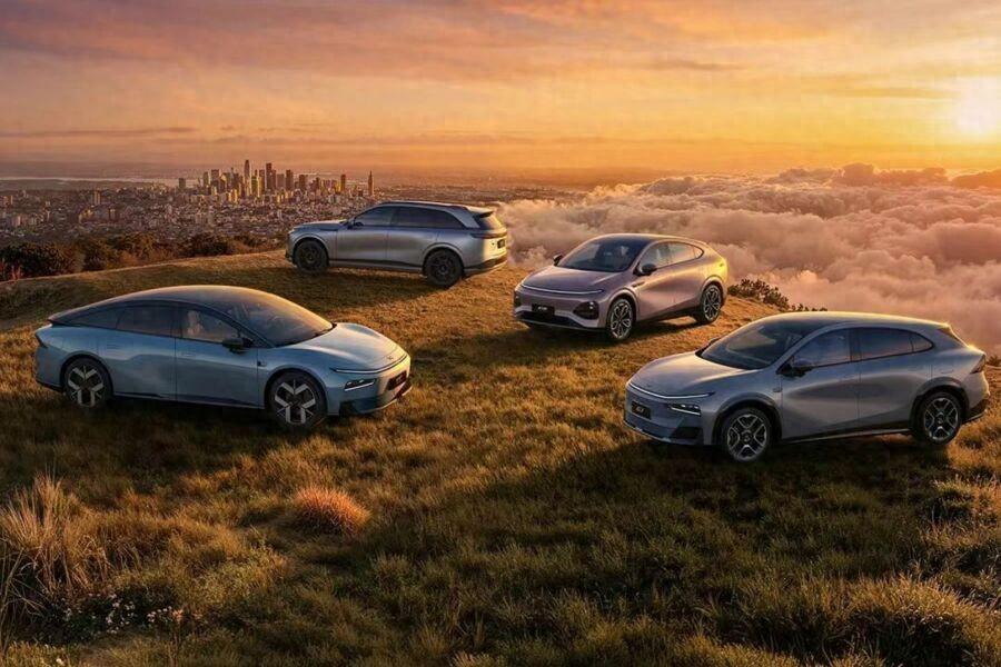 小鹏连发四款新车打响 2026 开局战，续航超 1700 公里还带 L4 级智驾