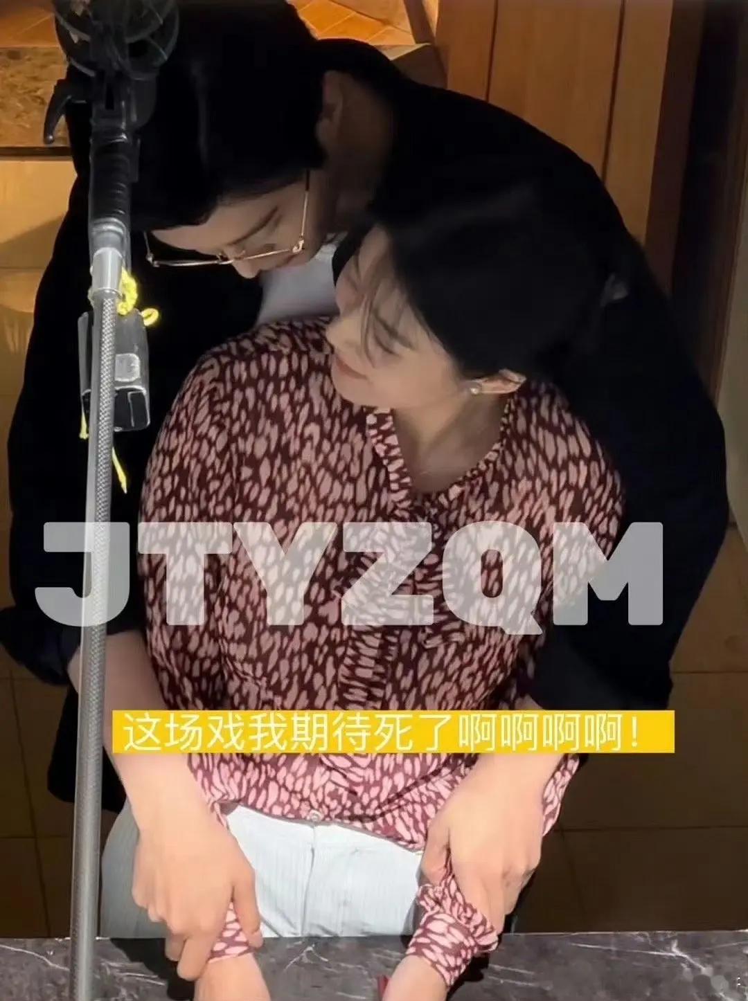 范丞丞和卢昱晓，小巷人家！速度！！ ​​​