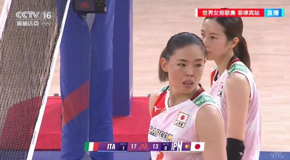 CCTV16正在直播世联赛菲律宾站，意大利女排vs日本女排，缺席艾格努意大利仍然